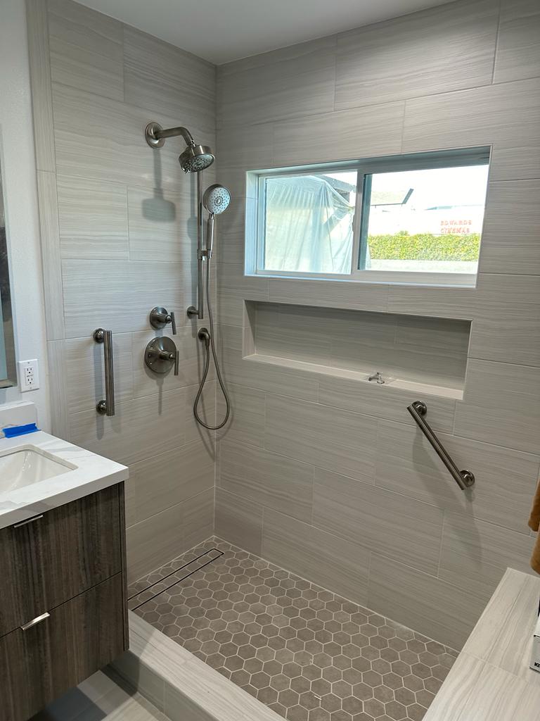 Modern tiled walk-in shower installed by SoCal Emergency Plumbing Laguna Niguel